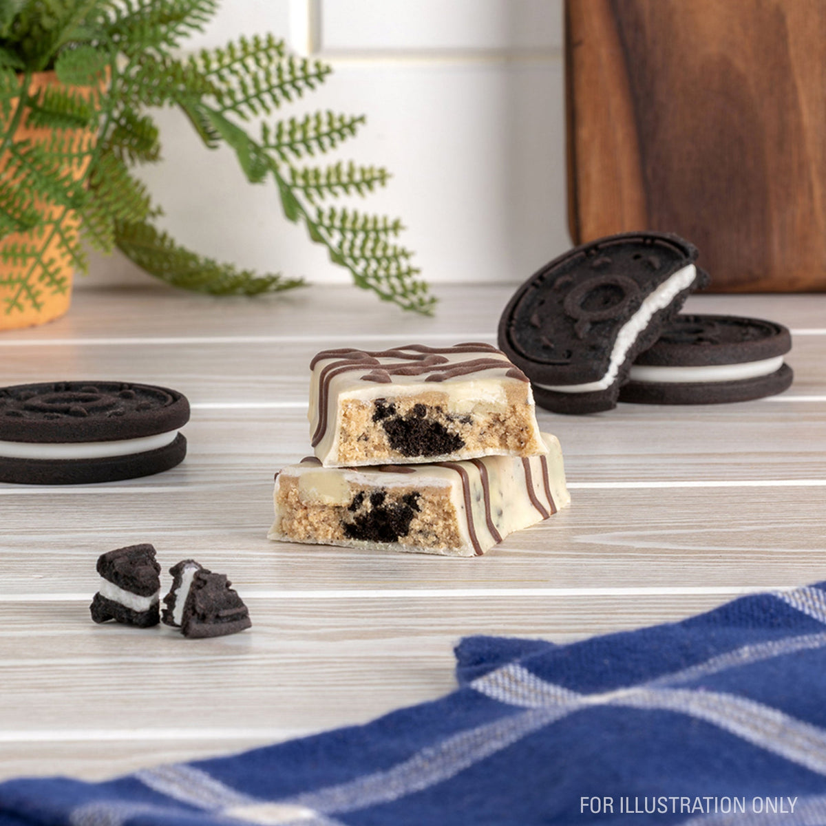 dipped-cookies-and-cream-protein-bars-q7 15807_QN_USA_ProteinBar_CAC_InterimAssetUpdate_Digital-Dipped-ProductCarouselSet_Tabletop1.jpg