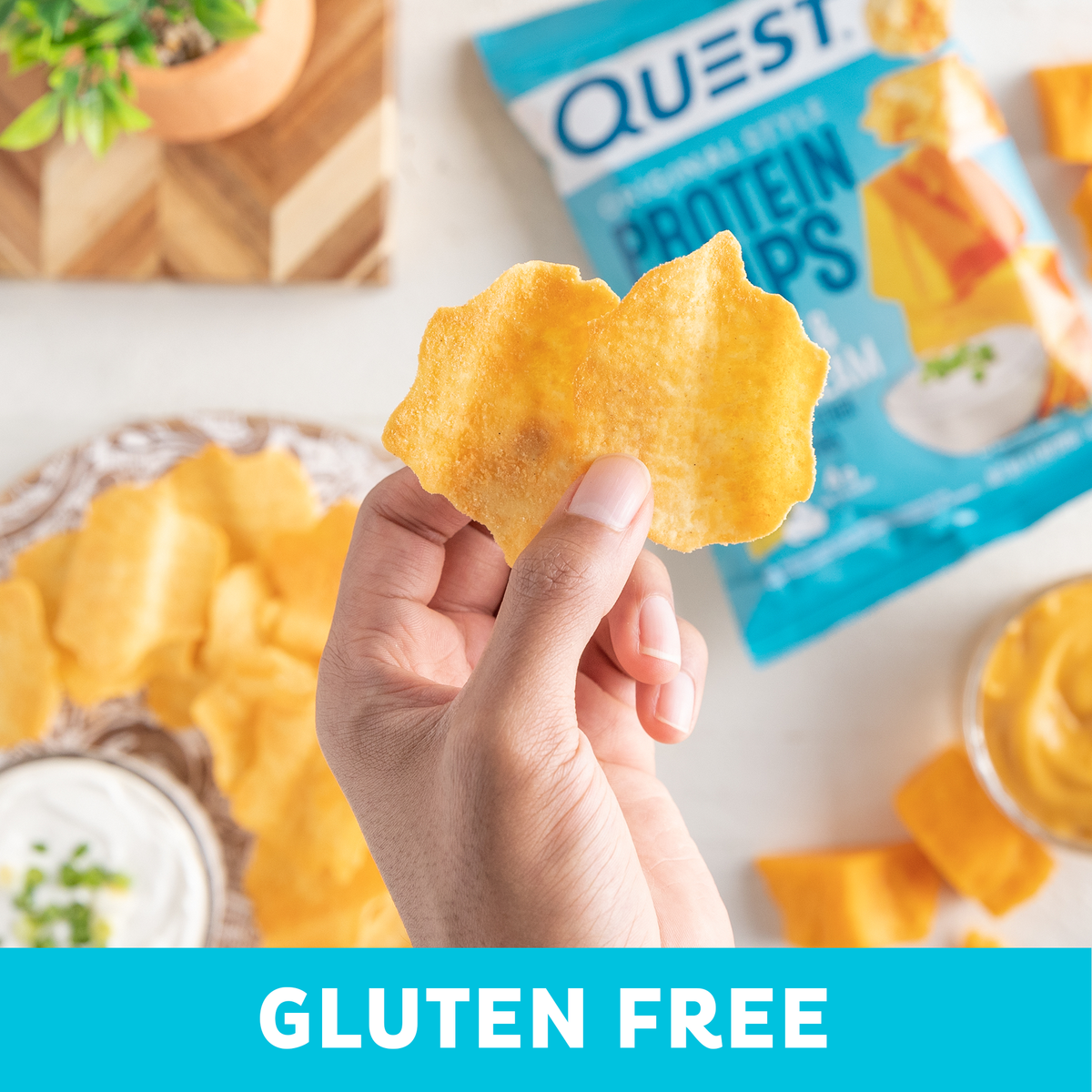 cheddar-and-sour-cream-original-style-protein-chips-n6 qst-000296_cheddar-_-sour-cream-original-style-protein-chips_7.2.png